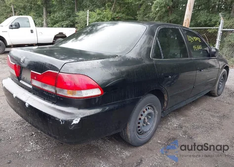 2001 Honda Accord 2.3 Lx из США, поврежденный, VIN 1HGCG66511A078041